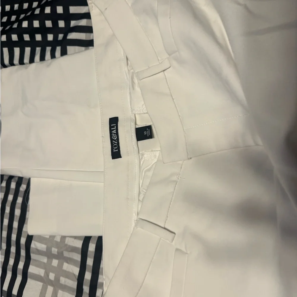 Love Tree Women’s White Dress Pants – Size 10 🤍 Chic and timeless - Picture 7 of 7